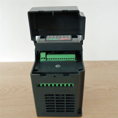 qualité  Industry Low MOQ 50hz To 60hz Power Solar System Pure Sine Wave Inverter For Home Theater usine